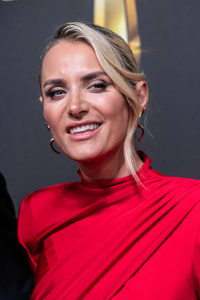 Anna KRAFT, Moderatorin Roter Teppich, Red Carpet Show, Ankunft, arrival, Verleihung des Deutschen Fernsehpreises, Der Deutsche Fernsehpreis 2026, Deutscher Fernsehpreis 2026 im Confex Koeln, am 09.09.2025.