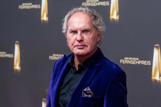 Uwe OCHSENKNECHT, Schauspieler, Roter Teppich, Red Carpet Show, Ankunft, arrival, Verleihung des Deutschen Fernsehpreises, Der Deutsche Fernsehpreis 2026, Deutscher Fernsehpreis 2026 im Confex Koeln, am 09.09.2025.
