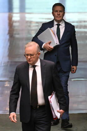 QUESTION TIME, Australian Prime Minister Anthony Albanese and Australian Health Minister Mark Butler arrive during Question Time in the House of Representatives at Parliament House in Canberra, Thursday, September 10, 2026. ( NO ARCHIVING CANBERRA AUSTRALIAN CAPITAL TERRITORY AUSTRALIA  Copyright: xLUKASxCOCHx 20260910112083976615