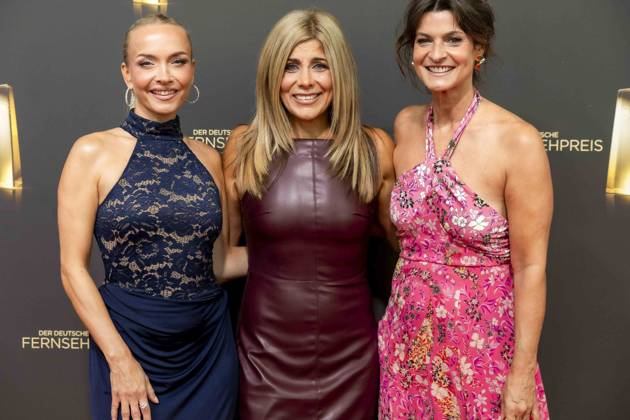 ABB FERNSEHPREIS- Janin Ullmann, Schauspielerin, Panagiota Petridou, Moderatorin, Marlene Lufen zu Gast auf dem roten Teppich bei der Gala zr verleihung des Der Deutsche Fernsehpreis 2026 iim Confex Center am 09.09.2026 in Koeln NRW Deutschland