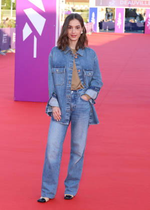 Manon Clavel on the red carpet at the 52nd edition of the Deauville American Film Festival on September 9, 2026. Denis Guignebourg, Bestimage. Red carpet for the 52nd edition of the Deauville American Film Festival on September 9, 2026, in Deauville, France. Copyright: xDenisxGuignebourgx xBestimagexDenisxGuignebourgx xBestimagex