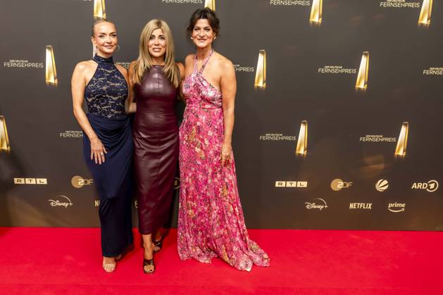 ABB FERNSEHPREIS- Janin Ullmann, Schauspielerin, Panagiota Petridou, Moderatorin, Marlene Lufen zu Gast auf dem roten Teppich bei der Gala zr verleihung des Der Deutsche Fernsehpreis 2026 iim Confex Center am 09.09.2026 in Koeln NRW Deutschland