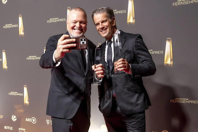 ABB FERNSEHPREIS- Stefan Raab Markus Lanz Preistraeger mit dem Fernsehpreis zu Gast auf dem roten Teppich bei der Gala zr verleihung des Der Deutsche Fernsehpreis 2026 iim Confex Center am 09.09.2026 in Koeln NRW Deutschland