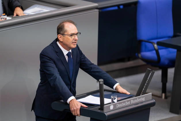 10.09.2026, GER, Berlin, 93. Sitzung des Deutschen Bundestages im Plenarsaal des Reichstagsgebäudes. Alexander Dobrindt Bundesminister des Innern der Bundesrepublik Deutschland, steht am Rednerpult und spricht Copyright: xnordphotoxGmbHx xChristianxSchulzex