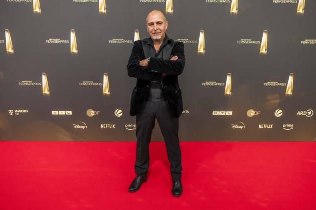 ABB FERNSEHPREIS- Erdogan Atalay zu Gast auf dem roten Teppich bei der Gala zr verleihung des Der Deutsche Fernsehpreis 2026 im Confex Center am 09.09.2026 in Koeln NRW Deutschland