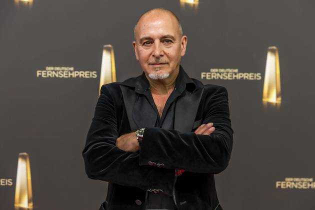 ABB FERNSEHPREIS- Erdogan Atalay zu Gast auf dem roten Teppich bei der Gala zr verleihung des Der Deutsche Fernsehpreis 2026 im Confex Center am 09.09.2026 in Koeln NRW Deutschland