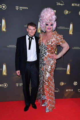 Johannes Hegemann und Olivia Jones bei der Verleihung des Deutschen Fernsehpreis im Confex Center in Köln am 09.09.2026