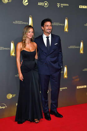 Nicola Cavanis und Mats Hummels bei der Verleihung des Deutschen Fernsehpreis im Confex Center in Köln am 09.09.2026