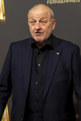 ABB FERNSEHPREIS- Leonard Lansink Gast auf dem roten Teppich bei der Gala zr verleihung des Der Deutsche Fernsehpreis 2026 im Confex Center am 09.09.2026 in Koeln NRW Deutschland