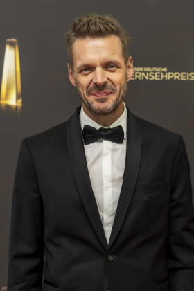 ABB FERNSEHPREIS- Florian Schroeder zu Gast auf dem roten Teppich bei der Gala zr verleihung des Der Deutsche Fernsehpreis 2026 im Confex Center am 09.09.2026 in Koeln NRW Deutschland
