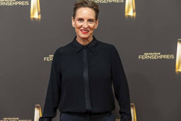 ABB FERNSEHPREIS- Okka Gundel Sport Moderatorin zu Gast auf dem roten Teppich bei der Gala zr verleihung des Der Deutsche Fernsehpreis 2026 im Confex Center am 09.09.2026 in Koeln NRW Deutschland