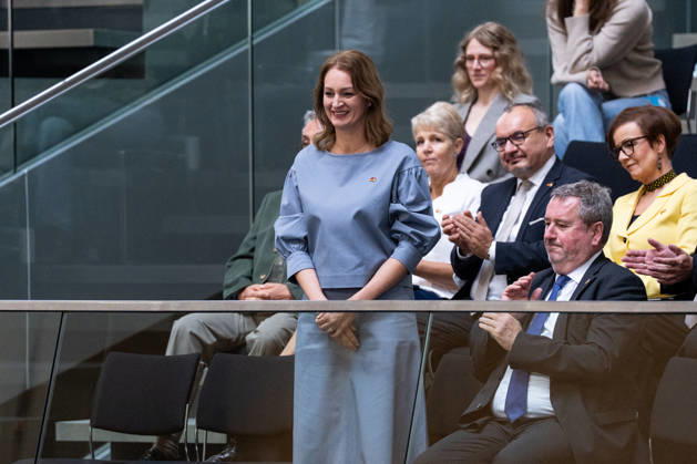 News Bilder des Tages 10.09.2026, GER, Berlin, 93. Sitzung des Deutschen Bundestages im Plenarsaal des Reichstagsgebäudes. Ã?gnes Forsthoffer, Präsidentin des ungarischen Parlaments zu besuch im Bundestag Copyright: xnordphotoxGmbHx xChristianxSchulzex