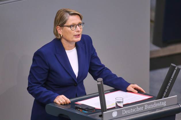 Berlin, Deutschland, 10.09.2026: Deutscher Bundestag: 93. Bundestagssitzung - Haushaltswoche: Bundesministerin der Justiz und für Verbraucherschutz Stefanie Hubig (SPD) Copyright: xdtsxNachrichtenagenturx dts_133933
