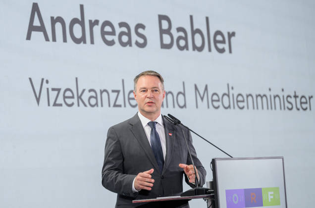 photonews.at - Wien, 10.09.2026. Beim ORF-Zukunftsforum geht es um die künftige Rolle des öffentlich-rechtlichen Rundfunks in Österreich. An zwei Tagen diskutieren Vertreter aus Politik, Medien, Wissenschaft sowie aus Kunst, Kultur und Sport über zentrale Fragen zur Zukunft des ORF. Im Rahmen des Forums geht es unter anderem um den öffentlich-rechtlichen Auftrag, Jugend und Medienkompetenz, Digitalisierung, Plattformen und Künstliche Intelligenz sowie um Strukturen, Governance und den Medienstandort Österreich PHOTO: Eröffnung der Veranstaltug durch photonews.at - Wien, 10.09.2026. Beim ORF-Zukunftsforum geht es um die künftige Rolle des öffentlich-rechtlichen Rundfunks in Österreich. An zwei Tagen diskutieren Vertreter aus Politik, M