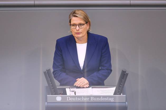 Berlin, Deutschland, 10.09.2026: Deutscher Bundestag: 93. Bundestagssitzung - Haushaltswoche: Bundesministerin der Justiz und für Verbraucherschutz Stefanie Hubig (SPD) Copyright: xdtsxNachrichtenagenturx dts_133951