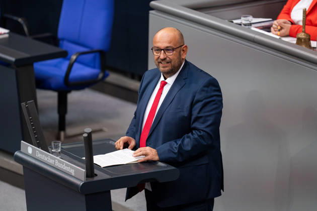 10.09.2026, GER, Berlin, 93. Sitzung des Deutschen Bundestages im Plenarsaal des Reichstagsgebäudes. Stephan Protschka AFD, steht am Rednerpult und spricht Copyright: xnordphotoxGmbHx xChristianxSchulzex