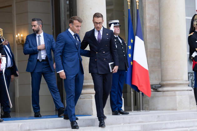 Emmanuel Macron meets with Finland President - Paris French President Emmanuel Macron and Finland s President Alexander Stubb leaves after a meeting at the Elysee Palace in Paris on September 10, 2026. Photo by Raphael Lafargue ABACAPRESS.COM Paris France  Copyright: xLafarguexRaphael ABACAx