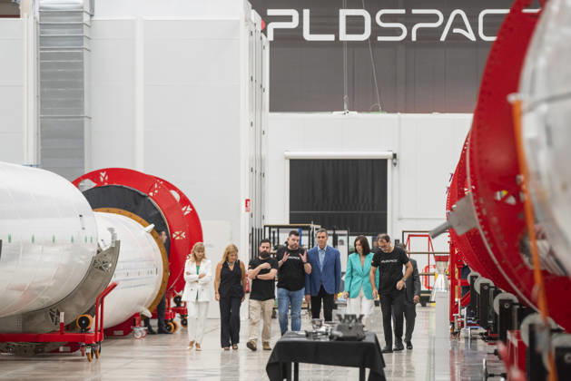 Sánchez Visits the Facilities of the Aerospace Company PLD Space in Elche, Alicante. Prime Minister Pedro Sánchez visited the facilities of the aerospace company PLD Space on September 10, 2026, in Elche, Alicante, Valencian Community, Spain. PLD Space, a Spanish company specializing in space launch vehicles, was founded in 2011 and is developing the MIURA 5 orbital rocket to launch small satellites from French Guiana. The visit coincides with efforts to accelerate its industrialization, following a 158.9-million-euro contract from the European Space Agency to strengthen its orbital capabilities. SEPTEMBER 10, 2026 Víctor Ferná Elche, Alicante, Valencian Community Elche, Alicante, Valencian Community, Spain Copyright: xVictorxFernandezx 7762761