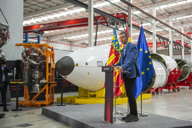Sánchez Visits the Facilities of the Aerospace Company PLD Space in Elche, Alicante. Prime Minister Pedro Sánchez visited the facilities of the aerospace company PLD Space on September 10, 2026, in Elche, Alicante, Valencian Community, Spain. PLD Space, a Spanish company specializing in space launch vehicles, was founded in 2011 and is developing the MIURA 5 orbital rocket to launch small satellites from French Guiana. The visit coincides with efforts to accelerate the company’s industrialization, following a 158.9-million-euro contract from the European Space Agency to strengthen its orbital capabilities. SEPTEMBER 10, 2026 Víctor Ferná Elche, Alicante, Valencian Community Elche, Alicante, Valencian Community, Spain Copyright: xVictorxFernandezx 7762778