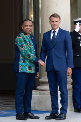 Emmanuel Macron meets with Madagascar President - Paris French President Emmanuel Macron welcomes Madagascar’s President Michael Randrianirina for a meeting at the Elysee Palace in Paris on September 10, 2026. Photo by Raphael Lafargue ABACAPRESS.COM Paris France  Copyright: xLafarguexRaphael ABACAx