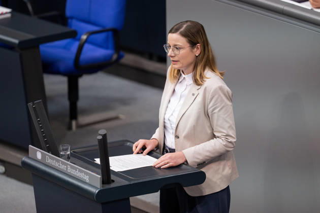 10.09.2026, GER, Berlin, 93. Sitzung des Deutschen Bundestages im Plenarsaal des Reichstagsgebäudes. Isabel Mackensen-Geis SPD, steht am Rednerpult und spricht Copyright: xnordphotoxGmbHx xChristianxSchulzex