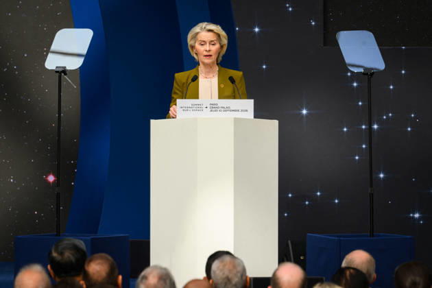 Ursula von der Leyen, President of the European Commission, at the International Space Summit at the Grand Palais in Paris, France, on September 10, 2026. Caught between the United States and China, Europe intends to defend its position at the first international summit in Paris—an event snubbed by the American giants and one that the German chancellor, despite being a co-organizer, is not attending Eric Tschaen Pool Bestimage International Space Summit at the Grand Palais in Paris on September 10, 2026 Caught between the United States and China, Europe intends to defend its position at the first international summit in Paris—an event snubbed by the American giants and attended without the German chancellor, one of the event’s co-hosts Par Copyright: xEricxTschaenx xPoolx xBestimagexEricxTschaenx xPoolx xBestimagex