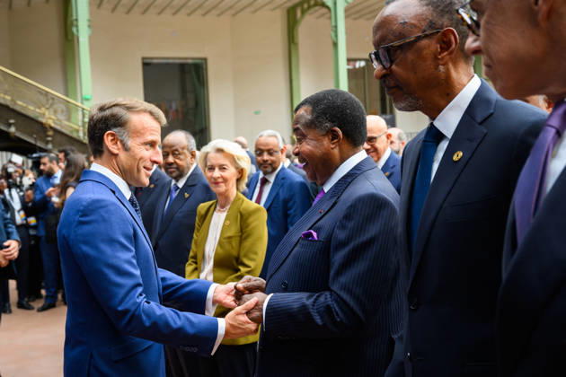Emmanuel Macron, President of the French Republic, greets Denis Sassou Nguesso, President of the Congo, and Paul Kagame, President of Rwanda, during the International Space Summit at the Grand Palais in Paris, France, on September 10, 2026. Caught between the United States and China, Europe intends to defend its position at the first international summit in Paris—an event snubbed by the American giants and one in which the German chancellor, a co-organizer, is not participating. Eric Tschaen Pool Bestimage International Space Summit at the Grand Palais in Paris on September 10, 2026 Caught between the United States and China, Europe intends to defend its position at the first international summit in Paris—an event snubbed by the American g Copyright: xEricxTschaenx xPoolx xBestimagexEricxTschaenx xPoolx xBestimagex