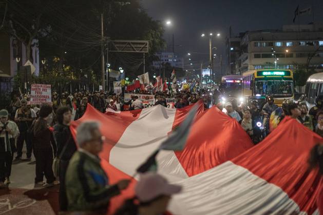 Protesters Rally Against Marco Rubio™s Visit to Peru LIMA, PERU SEPTEMBER 9, 2026: Protesters from left-wing civic and university collectives gather at Plaza San Martin in central Lima to demonstrate against the official visit of U.S. Secretary of State Marco Rubio to Peru. The demonstrators marched through the city centre into the evening during Rubio™s South American tour. Lima Peru Copyright: x xErickxDiazxVelizx xJNAxPressx