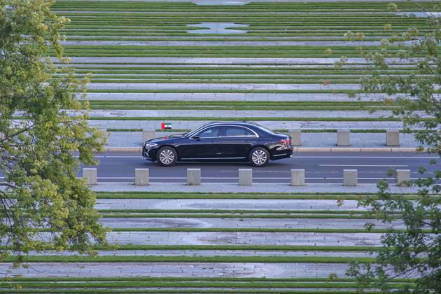 Berlin, Deutschland, 10.09.2026: Deutscher Bundestag: Staatsbesuch S.H. des Präsidenten der Vereinigten Arabischen Emirate: Das Auto von Muhammad bin Zayid Al Nahyan vor dem Kanzleramt Copyright: xdtsxNachrichtenagenturx dts_133996