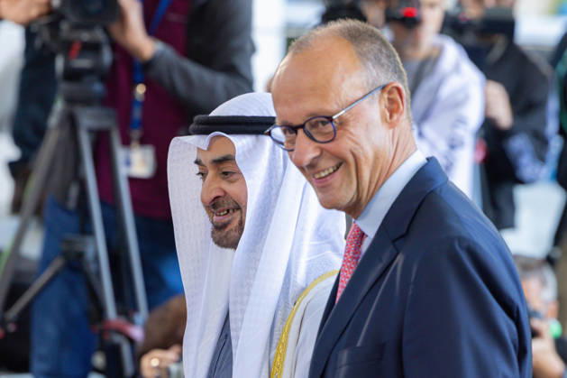 Staatsbesuch S.H. des Präsidenten der Vereinigten Arabischen Emirate, Scheich Mohammed bin Zayed Al Nahyan, in der Bundesrepublik Deutschland Deutschland, Berlin am 10. September 2026: Bundeskanzler Friedrich Merz begrüßt den Präsidenten der Vereinigten Arabischen Emirate, Scheich Mohammed bin Zayed Al Nahyan im Bundeskanzleramt.