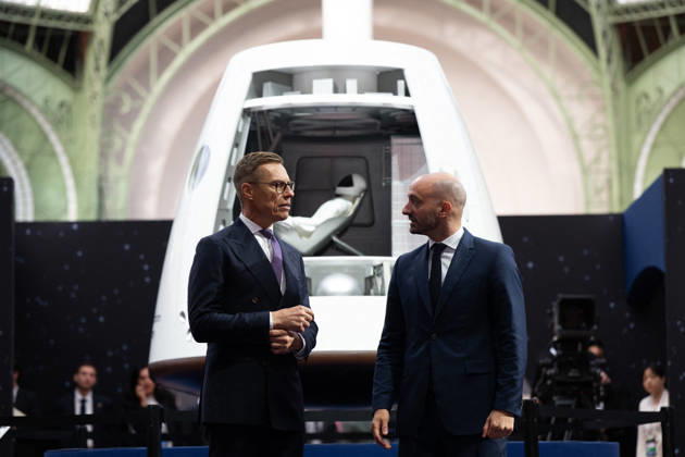 Arrivals at the International Space Summit - Paris French Junior Minister for Europe Benjamin Haddad welcomes Finland s President Alexander Stubb at the International Space Summit at the Grand Palais in Paris, France on September 10, 2026. Photo by Jeanne Accorsini Pool ABACAPRESS.COM Paris France  Copyright: xAccorsinixJeanne Pool ABACAx