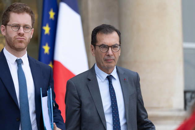 Weekly Cabinet Meeting - Paris French Labour Minister Jean-Pierre Farandou leaving after the weekly cabinet meeting at the Elysee Palace in Paris, France on September 10, 2026. Photo by Rafael Lafargue ABACAPRESS.COM Paris France  Copyright: xLafarguexRaphael ABACAx