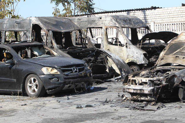 Burnt-out cars are in the street after a Russian Banderol cruise missile attack, Dnipro, Ukraine, September 10, 2026. Russian forces launched a double strike on the city with S8000 Banderol missiles, damaging a food industry facility. A fire broke out near the site, destroying 12 passenger cars and two minibuses. Two people were killed and at least five injured in the attack. (Photo by Mykola Miakshykov Ukrinform) Aftermath of Russian attack on Dnipro on September 10, 2026  Copyright: xMykolaxMiakshykovx