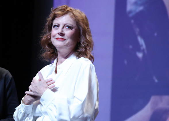 Susan Sarandon receives a Deauville Icon Award on stage during the 52nd Deauville American Film Festival on September 10, 2026. Denis Guignebourg, Bestimage. Susan Sarandon attends the Deauville Icon Award Ceremony at the 52nd Deauville American Film Festival on September 10, 2026, in Deauville, France. Deauville, France Copyright: xDenisxGuignebourgx xBestimagexDenisxGuignebourgx xBestimagex