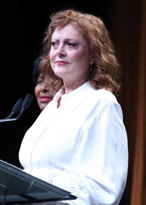 Susan Sarandon receives a Deauville Icon Award on stage during the 52nd Deauville American Film Festival on September 10, 2026. Denis Guignebourg, Bestimage. Susan Sarandon attends the Deauville Icon Award Ceremony at the 52nd Deauville American Film Festival on September 10, 2026, in Deauville, France. Deauville, France Copyright: xDenisxGuignebourgx xBestimagexDenisxGuignebourgx xBestimagex