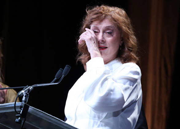 Susan Sarandon receives a Deauville Icon Award on stage during the 52nd Deauville American Film Festival on September 10, 2026. Denis Guignebourg, Bestimage. Susan Sarandon attends the Deauville Icon Award Ceremony at the 52nd Deauville American Film Festival on September 10, 2026, in Deauville, France. Deauville, France Copyright: xDenisxGuignebourgx xBestimagexDenisxGuignebourgx xBestimagex