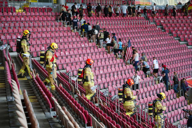Gedenkveranstaltung 9 11 Stair Climb im Fritz-Walter-Stadion in Kaiserslautern (Foto vom 11.09.2026). 30 mal geht es fuer die rund 400 amerikanischen und deutschen Einsatzkraefte die Treppen der Osttribuene des Fritz-Walter-Stadions des 1.FC Kaiserslautern hoch und runter. Dies entspricht den 2.071 Treppenstufen in 110 Stockwerken, die Feuerwehrleute und Rettungskraefte am 11. September 2001 - vor 25 Jahren in New York - erklommen. Sie versuchten, die Menschen in den beiden attackierten Tuermen des World Trade Centers zu retten. (Siehe epd-Bericht vom 11.09.2026) EDITORIAL USE ONLY