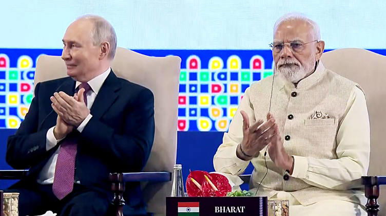 RECORD DATE NOT STATED Leaders Session of the BRICS Business Forum New Delhi, Sep 11 (ANI): Prime Minister Narendra Modi and Russian President Vladimir Putin during the Leaders Session of the BRICS Business Forum, in New Delhi on Friday. (DD News ANI Video Grab) New Delhi Delhi India Copyright: xANIx ANI_20260911441