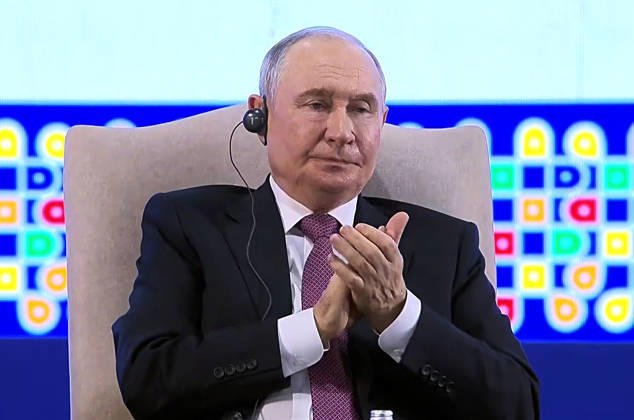 RECORD DATE NOT STATED Leaders Session of the BRICS Business Forum New Delhi, Sep 11 (ANI): Russian President Vladimir Putin during the Leaders Session of the BRICS Business Forum, in New Delhi on Friday. (DD News ANI Video Grab) New Delhi Delhi India Copyright: xANIx ANI_20260911451
