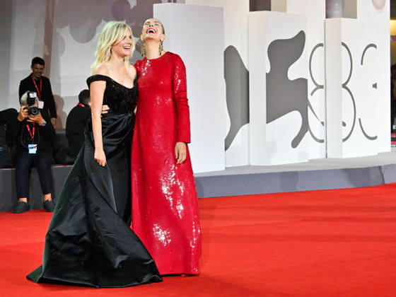 IPA88410484 - Venice International Film Festival 2026 - Night 10 - Red carpet for the film *UN BON AVOCAT*. Pictured: Carole Bouquet, MÃ lanie Laurent  Copyright: xManuelexMangiarottix xPoolxPhotoxEventsx08x IPA88410484