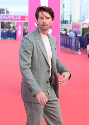 Patrick Schwarzenegger on the red carpet at the 52nd Deauville American Film Festival on September 11, 2026. Photo by Denis Guignebourg, Bestimage. Red carpet at the 52nd Deauville American Film Festival on September 11, 2026, in Deauville, France. Copyright: xDenisxGuignebourgx xBestimagexDenisxGuignebourgx xBestimagex