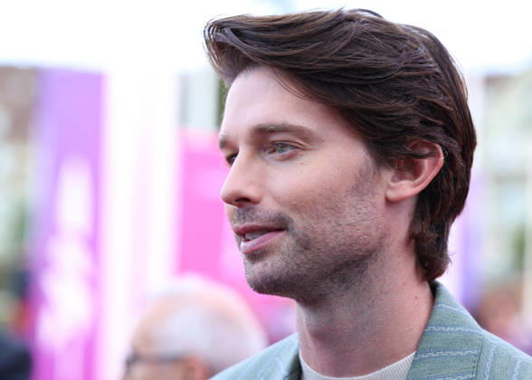 Patrick Schwarzenegger on the red carpet at the 52nd Deauville American Film Festival on September 11, 2026. Photo by Denis Guignebourg, Bestimage. Red carpet at the 52nd Deauville American Film Festival on September 11, 2026, in Deauville, France. Copyright: xDenisxGuignebourgx xBestimagexDenisxGuignebourgx xBestimagex