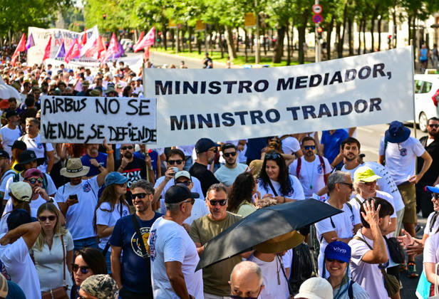 September 12, 2026, Madrid, Madrid, SPAIN: Workers from Airbus take part in a march for dignity at work in Madrid, organized by CGT Metal Madrid. The demonstration starts at Plaza de ColoÂ³n and proceeds along Paseo de la Castellana towards the Ministry of Industry. Workers demand dignity at work and defend their labor rights and working conditions. Madrid SPAIN  - ZUMAz108 20260912_znp_z108_055 Copyright: xRichardxZubelzux
