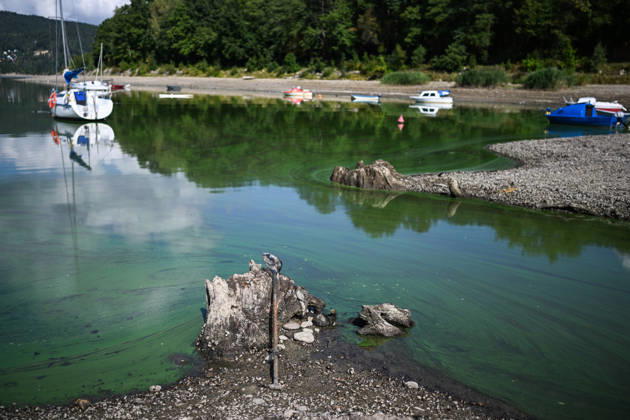 Poland s Zywiec Lake reservoir with low water levels as dry weat ZYWIEC, POLAND- SEPTEMBER 15: An aerial view of recreational boats on dry soil on the Zywiec water reservoir with low water levels due to the ongoing drought in Poland in Zywiec, Poland on September 15, 2026. Zywiec Lake is a reservoir on the Sola River in southern Poland. It was created in 1966, when several villages in the area were flooded following the construction of a dam. The central Eastern European country has been heavily affected by the intense European drought and high temperatures, with several water reservoirs at low water levels and rivers establishing records for low levels. Omar Marques Anadolu Zywiec Poland. Editorial use only. Please get in touch for any o  Copyright: x2026xAnadoluxOmarxMarquesx