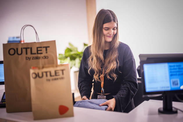 Fotostory Pressetermin bei Zalando: ZALANDO Outlet Store, Headquarter und Workspaces in Berlin aufgenommen am 16.09.2026....Berlin, 16.09.2026. Berlin Deutschland NUR FÜR REDAKTIONELLE ZWECKE - EDITORIAL USE ONLY - BILDNUTZUNG NUR IM ZALANDO-KONTEXT Copyright: xDominikxButzmannx