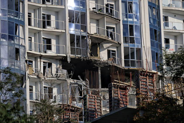 A 19-storey apartment block is damaged by a Russian drone strike in Odesa, Ukraine, September 17, 2026. Ten apartments between the 14th and 16th floors sustained significant damage. Three people, including a four-year-old child, were injured. (Photo by Nina Liashonok Ukrinform) Overnight Russian attack damages 19-storey apartment block in Odesa Copyright: xNinaxLiashonokx
