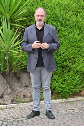 IPA88634654 - Rome: Rai Studios on Via Teulada. Photocall for the show *Misteri dimenticati*—*Blu notte* with Carlo Lucarelli. Pictured: Carlo Lucarelli Copyright: xMaurizioxD Avanzox xMaurizioxDxAvanzox IPA88634654