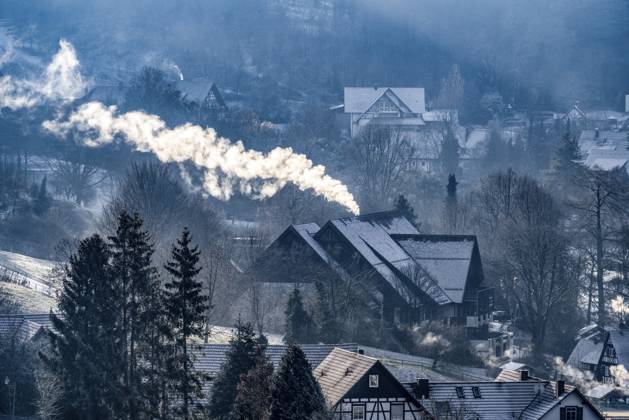 Eindruck von Sasbachwalden, einer Schwarzwaldgemeinde in Süddeutschland im Winter Impression of Sasbachwalden, a Black Forest municipality in Southern Germany at winter time Copyright: imageBROKER AchimxPrill ibxapr19157557.jpg