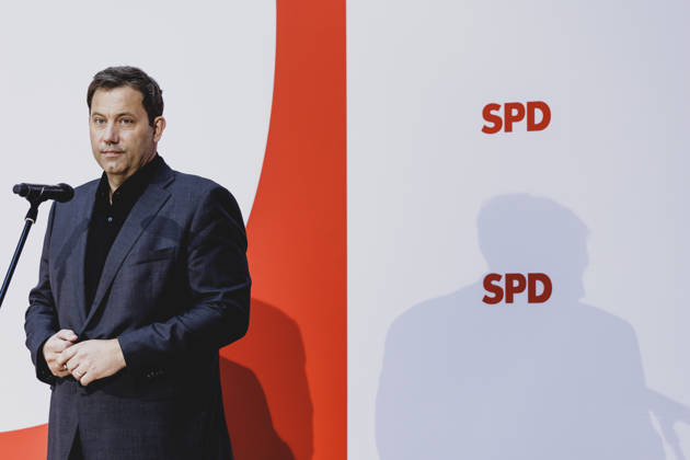 Lars Klingbeil, Bundesminister der Finanzen, aufgenommen im Rahmen einer Pressekonferenz als Reaktion auf die Landtagswahl in Mecklenburg-Vorpommern sowie die Berliner Abgeordnetenhauswahl in Berlin, 21.09.2026. Waehrend Die Linke die Wahl in Berlin mit 25,7% vor der CDU gewonnen hat, siegte in Mecklenburg-Vorpommern die AfD mit 38,2% vor der SPD. Erstmals nicht ueber die 5%-Huerde geschafft hat es die CDU in Mecklenburg-Vorpommern. Berlin Deutschland Copyright: xFlorianxGaertnerx