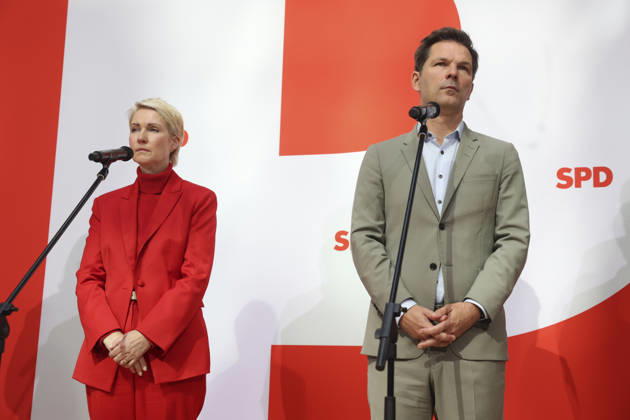 Manuela Schwesig, Steffen Krach bei der Pressekonferenz nach den Landtagswahlen in Berlin und Mecklenburg Vorpommern im Willy Brandt Haus am 21.09.26 SPD-Spitze zur PK nach Landtagswahlen in Berlin